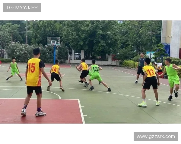 篮球教育新范式:青少年运动智能开发全攻略 篮球教育新范式:青少年运动智能开发全攻略