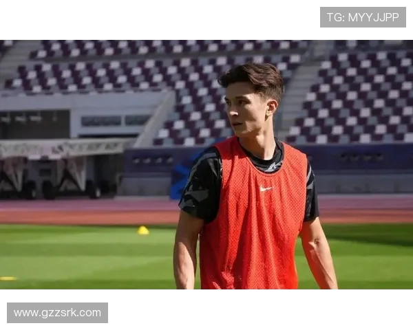 海港新援阵容揭晓杨希张源克劳德安佩姆号码一览